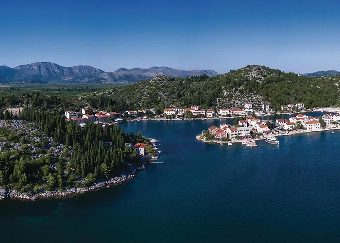 Апартаменты One-bedroom In Ploce *