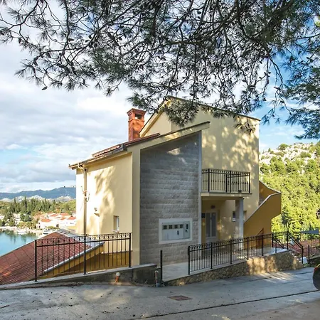 アパート One-bedroom In Ploce *