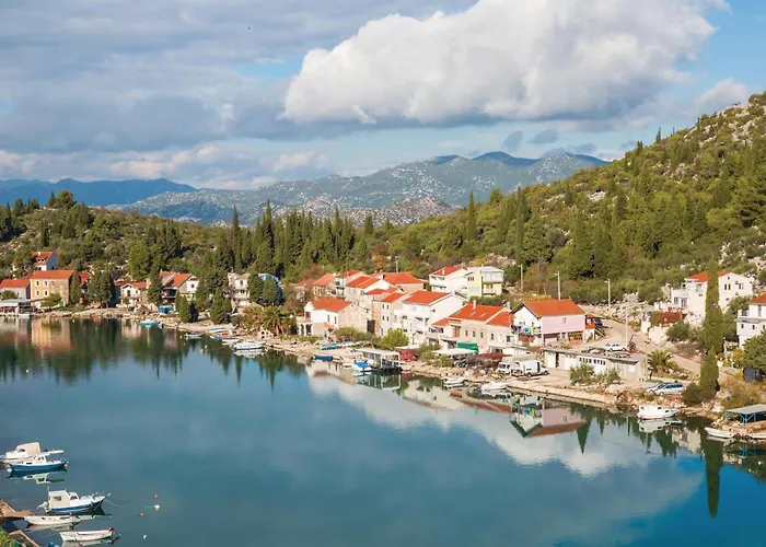 One-bedroom In Ploce 公寓 *